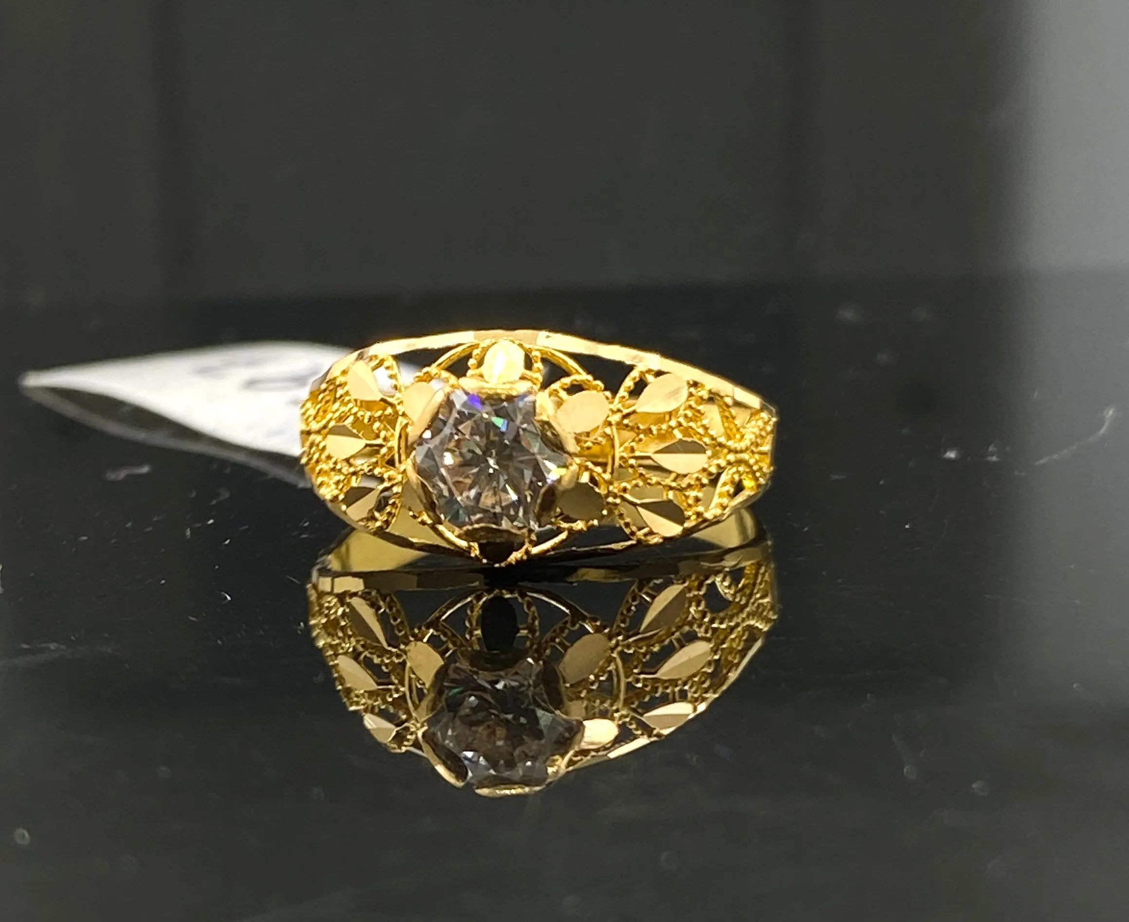 22K Solid Gold Ring With Geometrical Style R5600