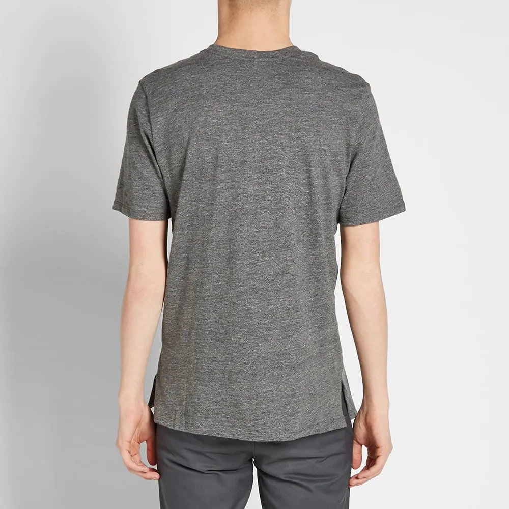 Nike Legacy Graphic TeeCharcoal Heather