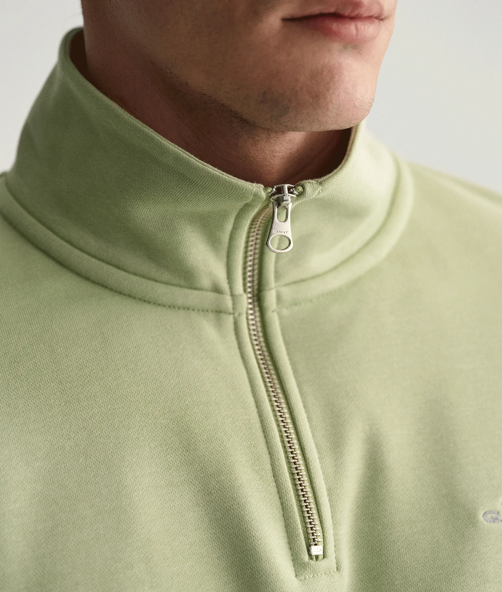 Shield Half-Zip Sweatshirt - Green